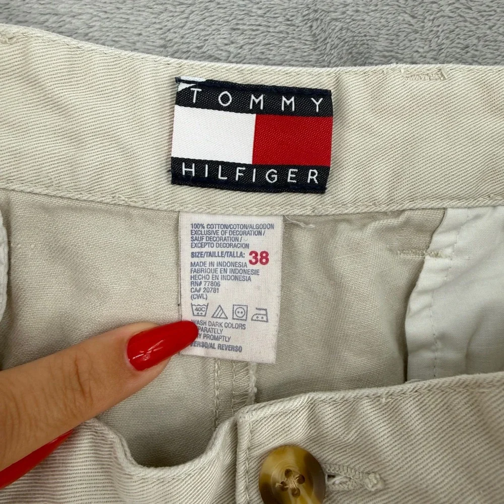 Vintage Tommy Hilfiger Mens 38 Khaki Chino Shorts Pleated Cotton Twill Beige